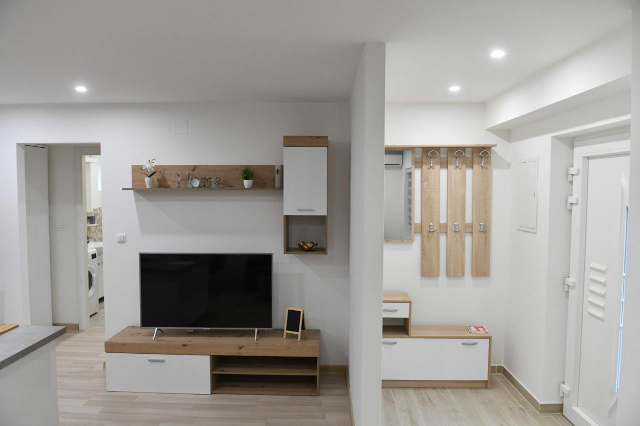 Apartman Lucia Ðakovo エクステリア 写真